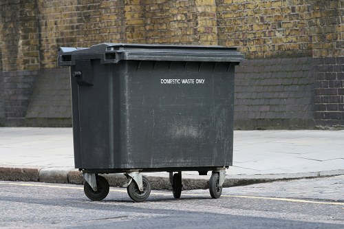 Rubbish removal team in Penge